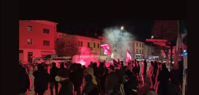 Il presidio “stop invasione” finisce con lo scontro