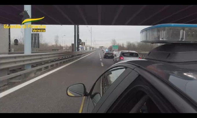 Indagini  in tutta Italia per maxi evasione fiscale, tra le province coinvolte anche Brescia