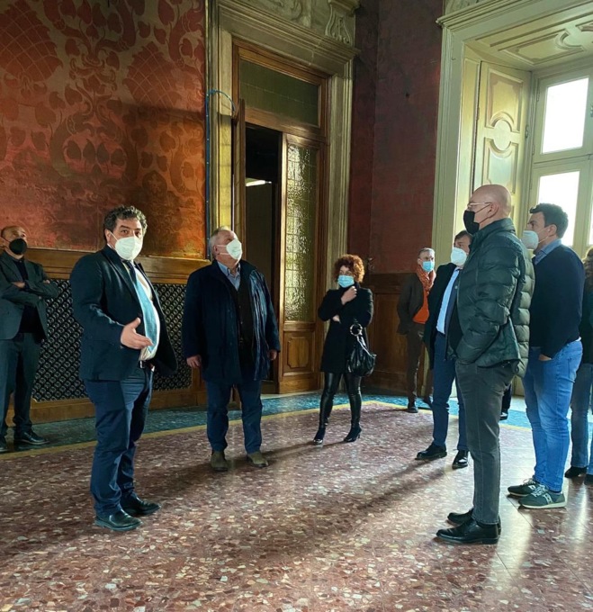 Sopralluogo della Provincia a Palazzo Bargnani, futura sede del Conservatorio