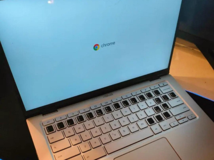 Trova in vendita su “Subito” il suo pc rubato: 22enne nei guai per ricettazione