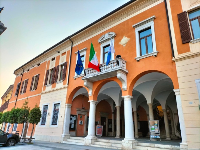 Il Comune apre le porte a due aspiranti tecnici