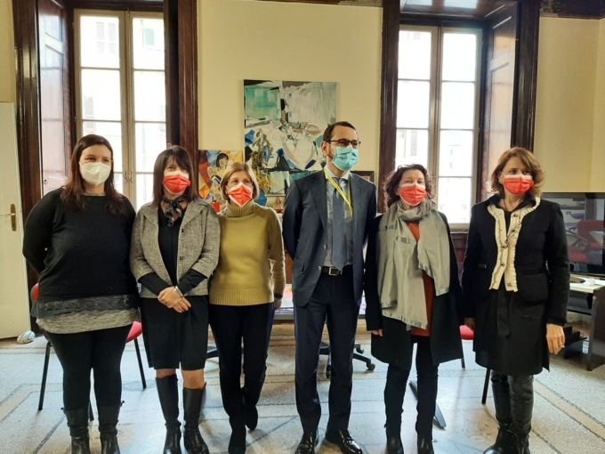 Poste Italiane a fianco delle donne, a Brescia il primo alloggio per le vittime di violenza