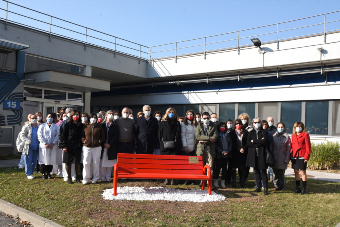 Panchina Rossa, inaugurazione all’Istituto Zooprofilattico Sperimentale