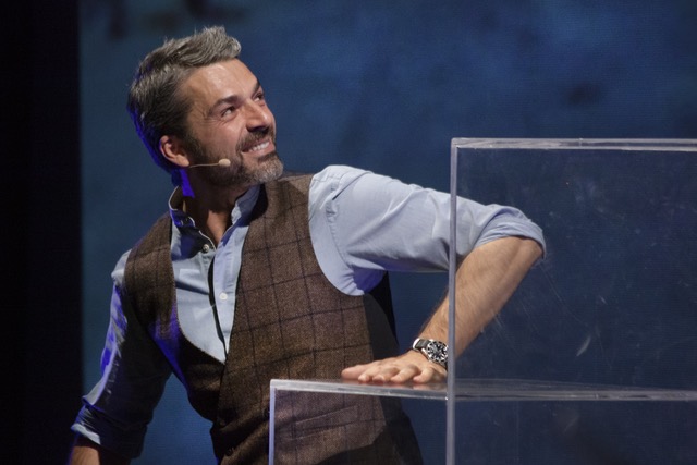 “É questa la vita che sognavo da bambino”, Luca Argentero al Gran Teatro Morato