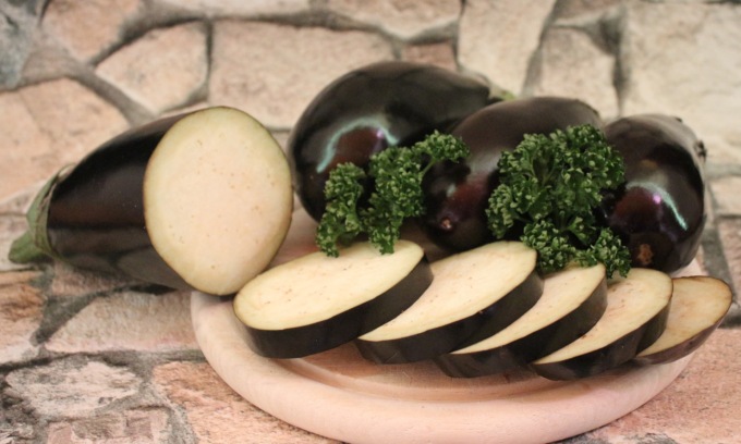 Facciamo l’orto in casa: da questa settimana in regalo le melanzane