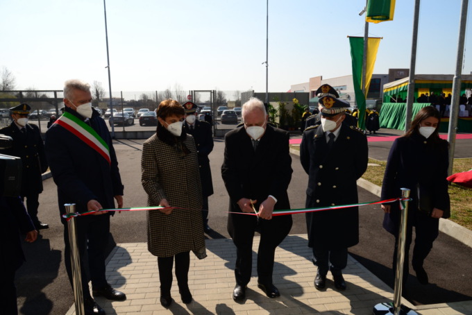 La Guardia di finanza inaugura le caserme di Rovato e Breno