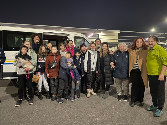 Quaranta ore di viaggio per portare amore bresciano in Ucraina: la testimonianza