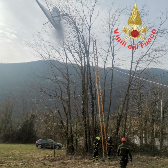 Incidente in deltaplano, sul posto i Vigili del Fuoco