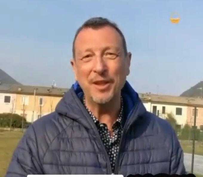 Amadeus, il video messaggio di auguri che arriva da Gavardo