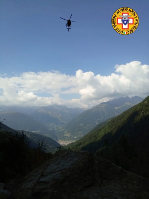 Sente dolore ad una gamba a oltre 2mila metri di quota, interviene il Cnsas