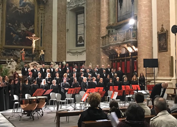 Standing ovation per la Corale San Pancrazio a Montichiari