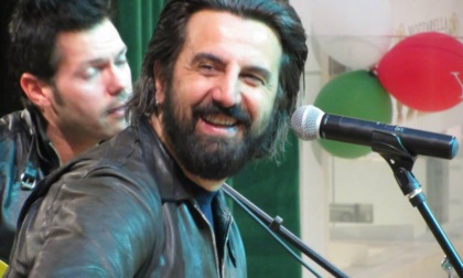 Omar Pedrini: lo Zio Rock torna sul palco e festeggia i suoi 35 anni di carriera