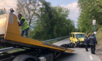 Frontale tra un'auto e una moto sulla Iseo-Polaveno