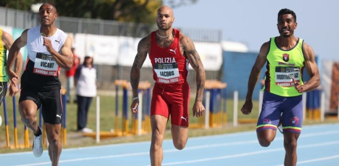 Marcell Jacobs si è imposto al meeting di Savona con il tempo di 10″04
