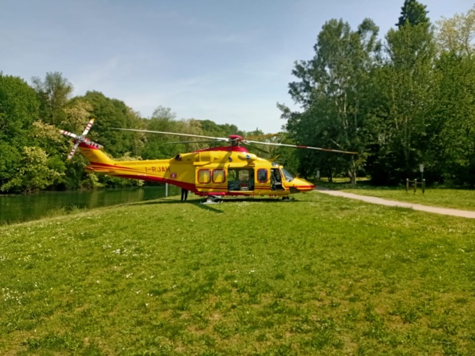 Uomo nel fiume Oglio, recuperato in vita dai soccorritori