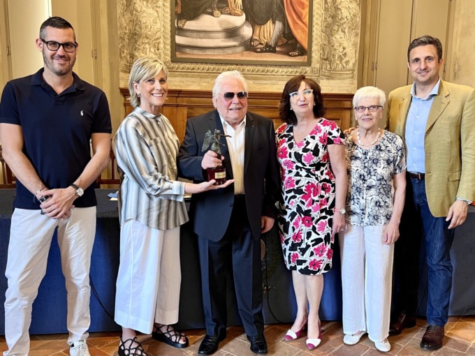 Premio Vittoria Alata a Innocenzo Drusoni, la consegna in Sala Giudici