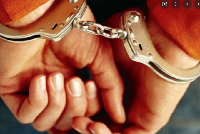 Arrestato minorenne, sorpreso in flagranza di rapina ed estorsione