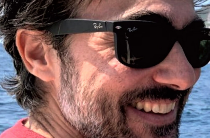 Si accascia al suolo mentre è a passeggio con la figlia di soli 7 mesi, addio ad Alessio Gamba