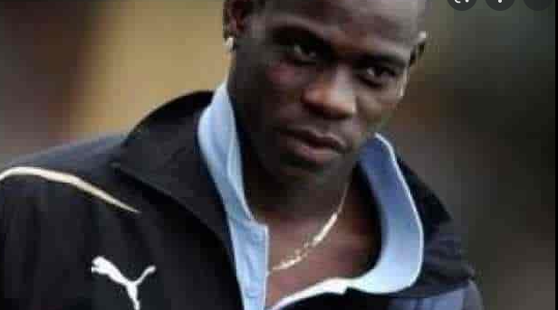 Mario Balotelli si presenta in tribunale per la sua testimonianza