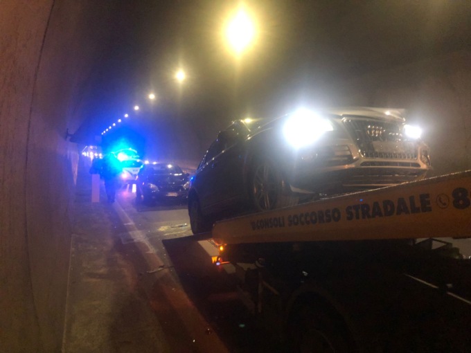 Tamponamento a catena in galleria Covelo: traffico bloccato questa mattina