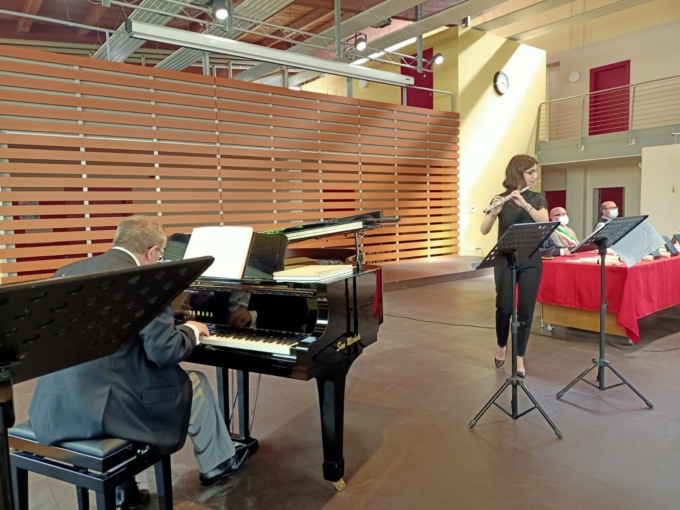 Al pianoforte Fabio Fapanni, al flauto traverso maestro Margherita Pedrali