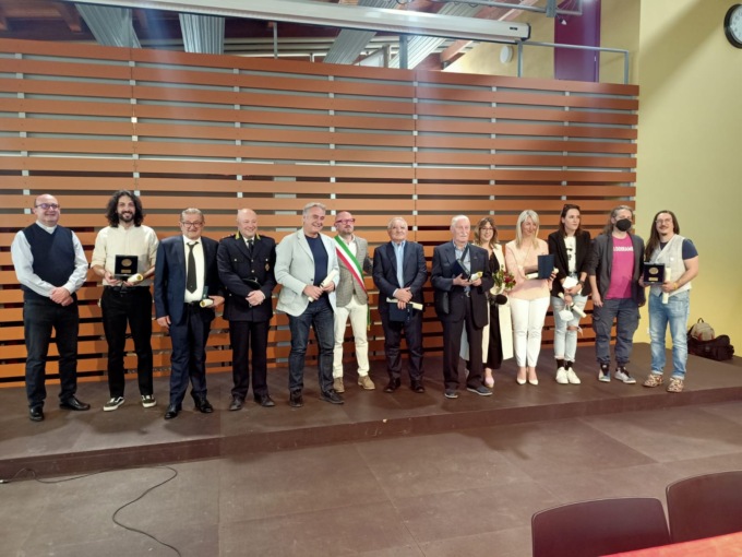 Ricoscimenti civici: Palazzolo sull’Oglio premia i “suoi” benemeriti