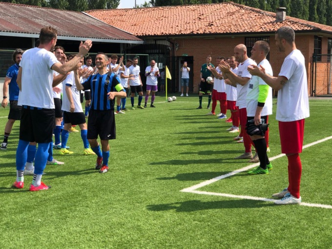 Bono appende le scarpe al chiodo, ma non è chiusa la porta del calcio