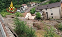 Nubifragio fa franare la strada ad Angolo Terme: 30 evacuati