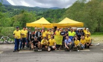 Giro d'Italia, le bandiere gialle di Coldiretti hanno reso omaggio al passaggio dei ciclisti