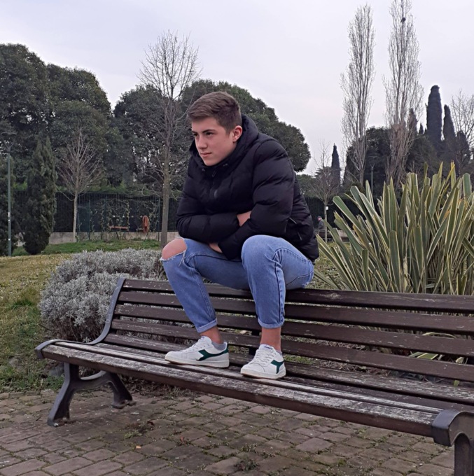 Schianto auto-camion: a perdere la vita il giovane Adrian, la fidanzata 17enne versa in gravissime condizioni