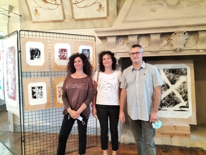 “La forza è…”: i lavori dei ragazzi del Cag esposti in biblioteca