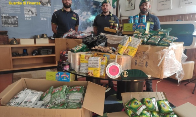 Contrabbando di sigarette: fermato in provincia di Brescia con 20 chilogrammi di tabacco