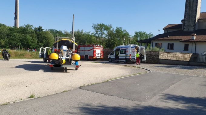 Tragedia nelle acque del canale, 30enne muore mentre fa il bagno