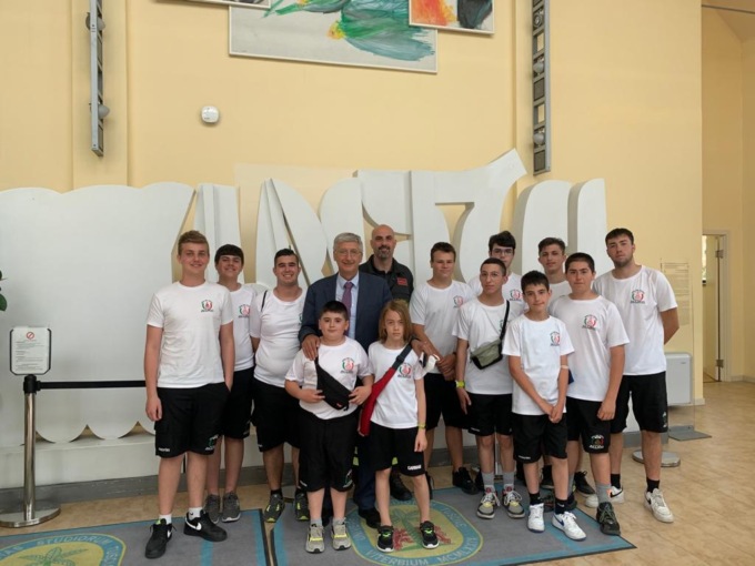 Il gruppo con il capo del corpo ingegnere Guido Parisi