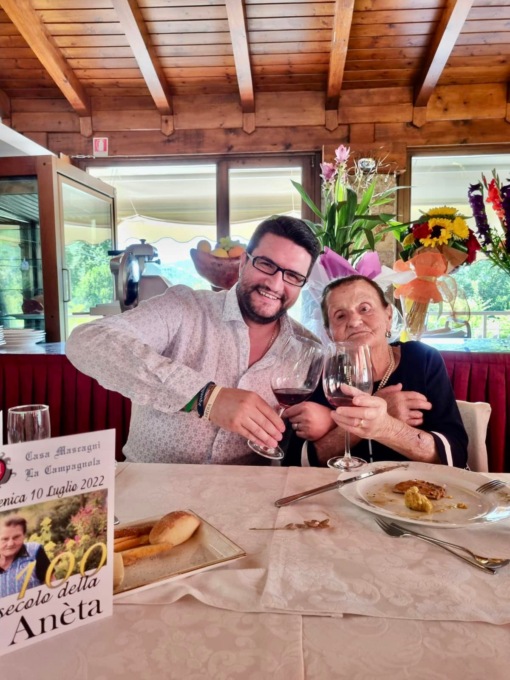 La signora Anèta spegne 100 candeline, arrivano gli auguri dal primo cittadino