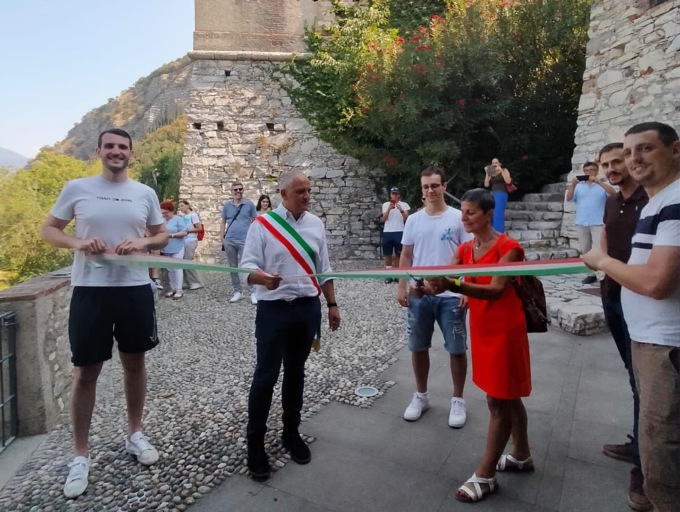 Taglio del nastro per l’aula studio al monastero di Provaglio