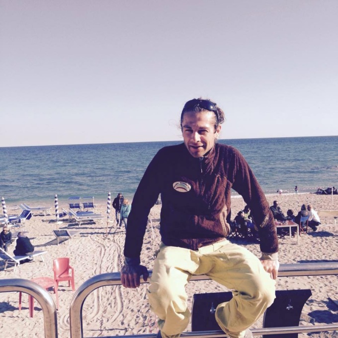 Malore fatale a soli 52 anni mentre si trova in montagna