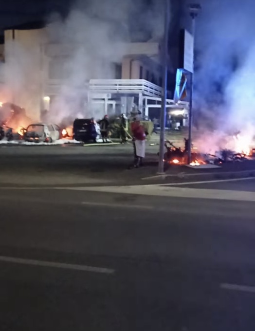 Nuovi mezzi incendiati a San Felice del Benaco