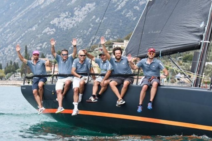 Trans Benaco Cruise Race, la vittoria è di Black Arrow