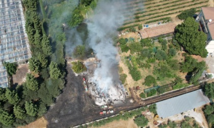 Incendio a Torbiato: Vigili del fuoco in azione