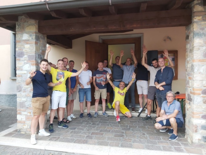 «Sulle ali delle emozioni»: Corte Franca ricorda Pantani