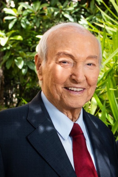 Lutto per la scomparsa di Piero Angela, nel 2017 fu insignito del Premio Vittoriale