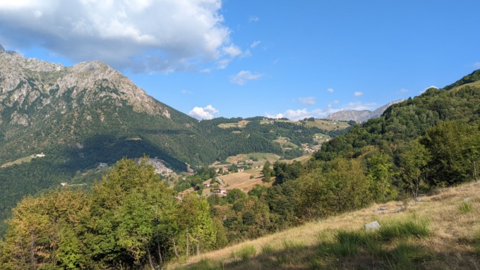 “Praticare il paesaggio camminando la poesia geografica della ValSeriana”