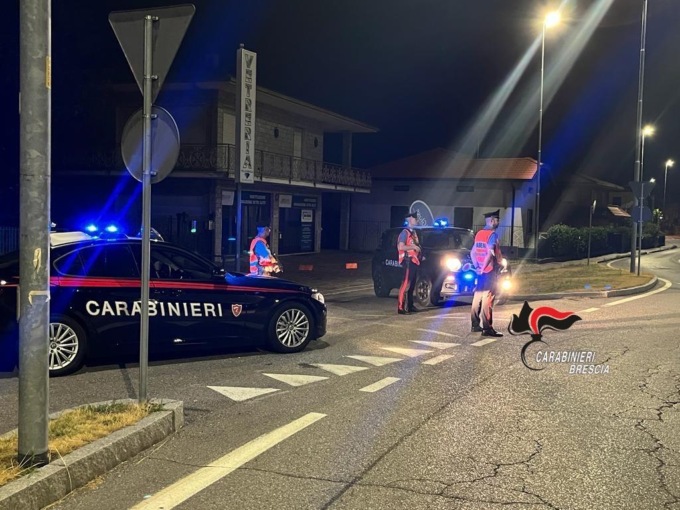 Tenta di pagare il conto con banconote false, denunciato