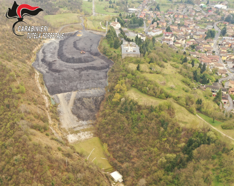 Discarica posta sotto sequestro, rischio multa fino a 100mila euro