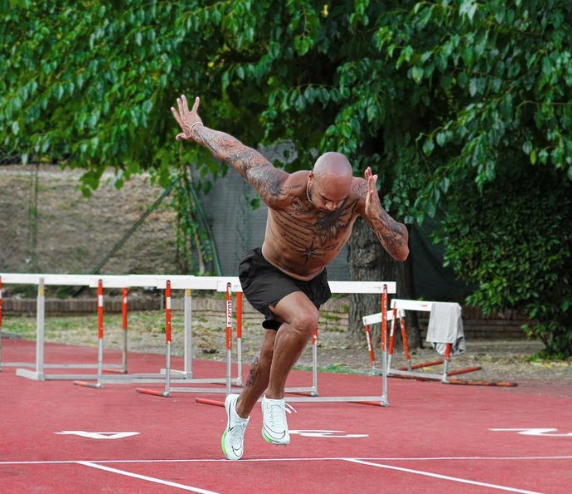 Marcell Jacobs: l’Italia conquista l’oro nella  staffetta 4×100 maschile