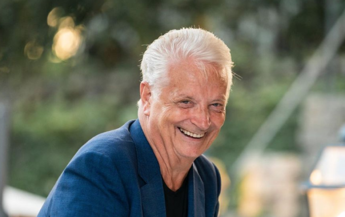 Iginio Massari in “Sua Maestà il Bossolà” in scena al Teatro Sociale di Brescia