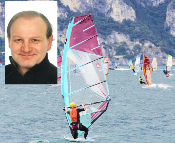 Colto da un malore in spiaggia, muore un surfista di Erbusco