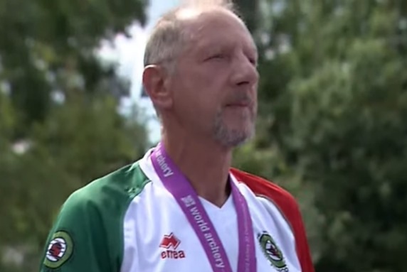 Giuliano Faletti è campione del mondo di tiro con l’arco 3D