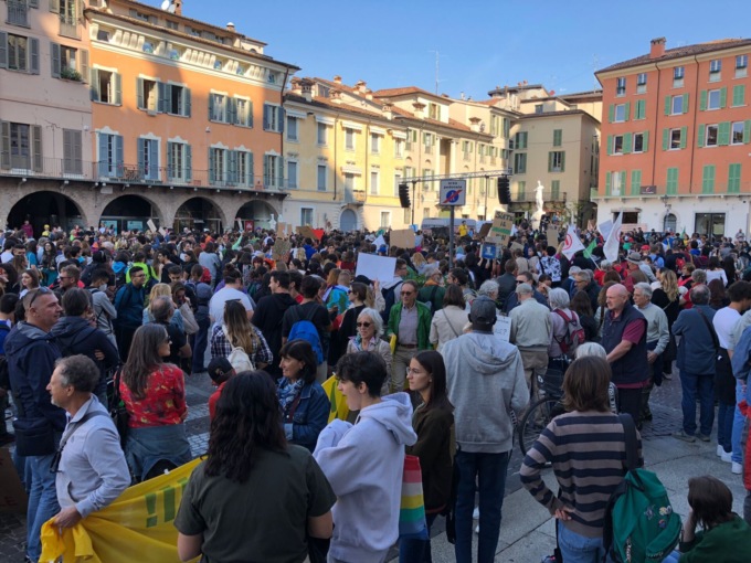 Sciopero Globale per il clima, numerosi i manifestanti a Brescia